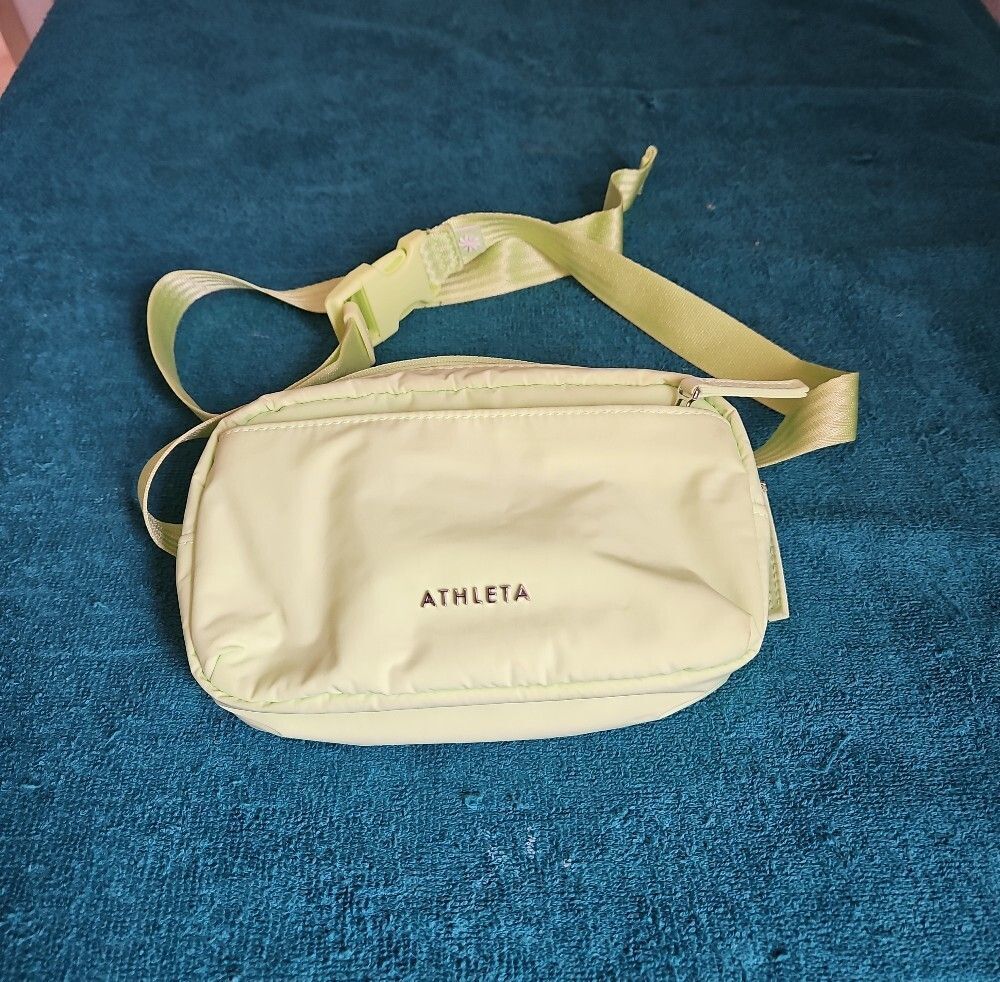 Athleta All About Crossbody Belt Bag, vibrant Citron / Lime